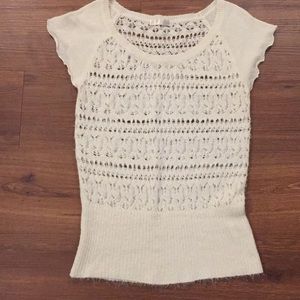 Short sleeve sweater